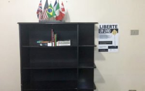 Estante dedicada aos livros do BookCrossing. BookCrossing